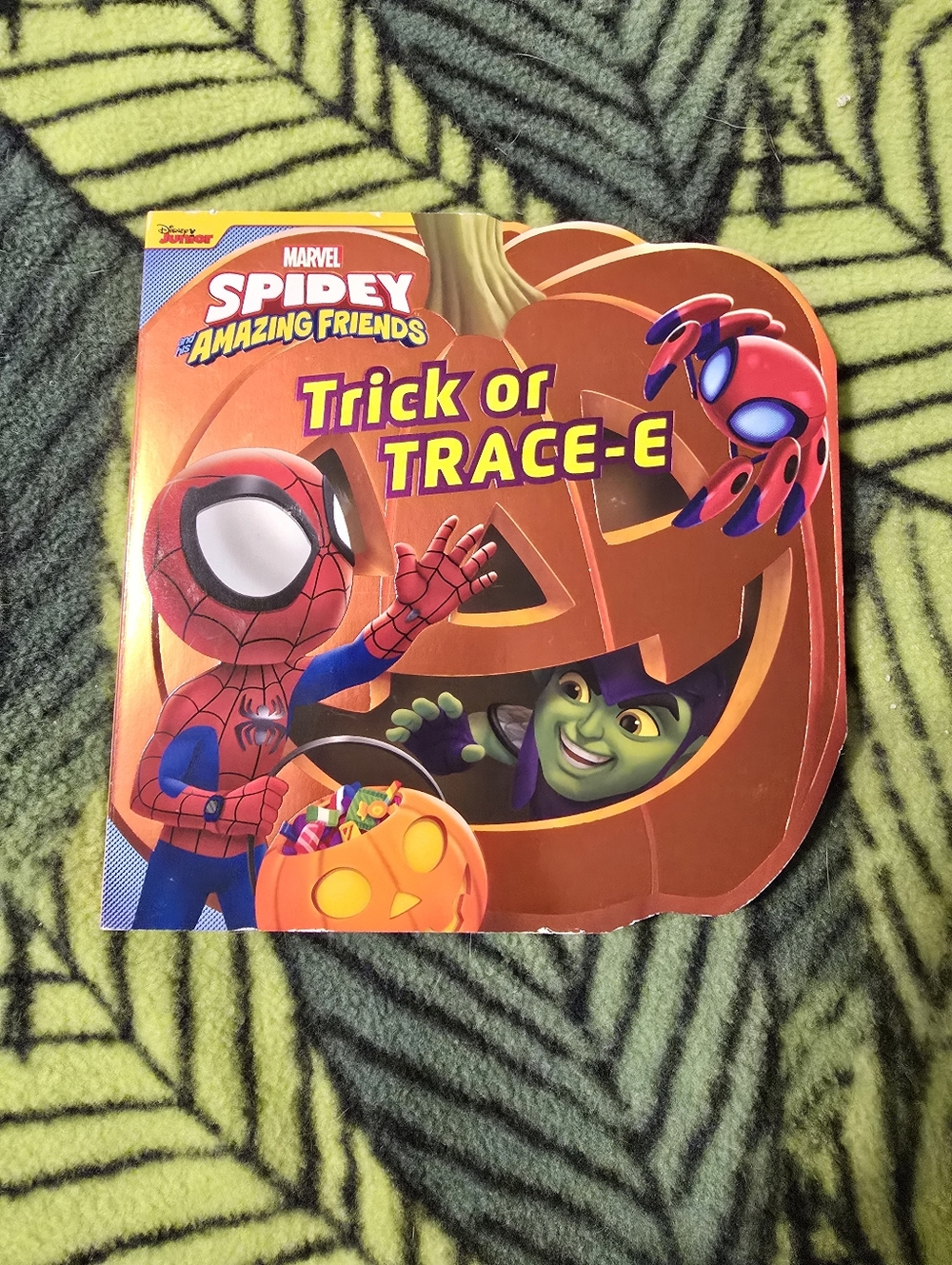 Marvel Spidey And His Amazing Friends Trick Or Trace-e